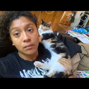 Meet your Posher, Ana